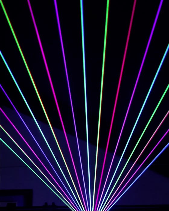 Full-spectrum beam fan