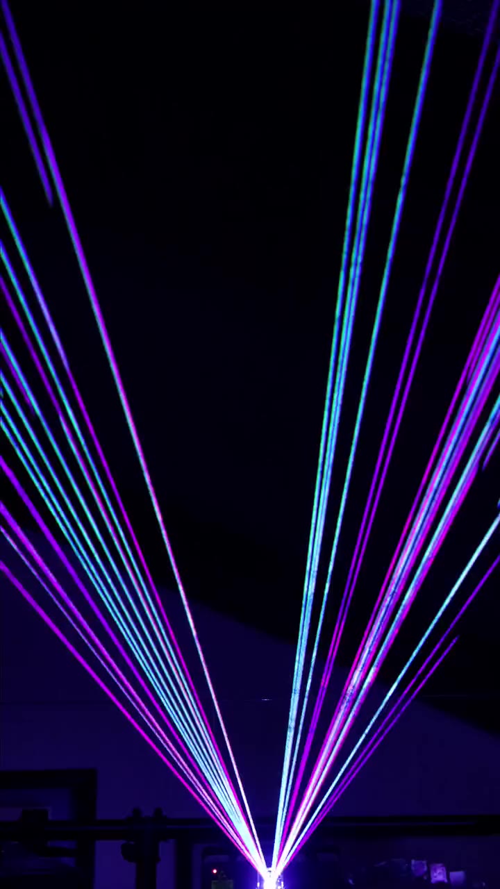 Multicolour beam fan